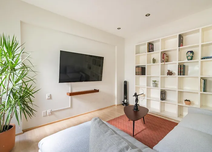 Apartment M102 - 2br - 2bth