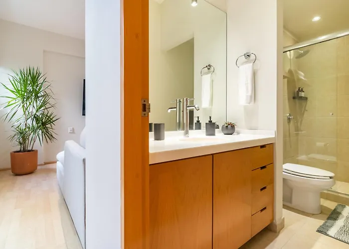 Apartment M102 - 2br - 2bth